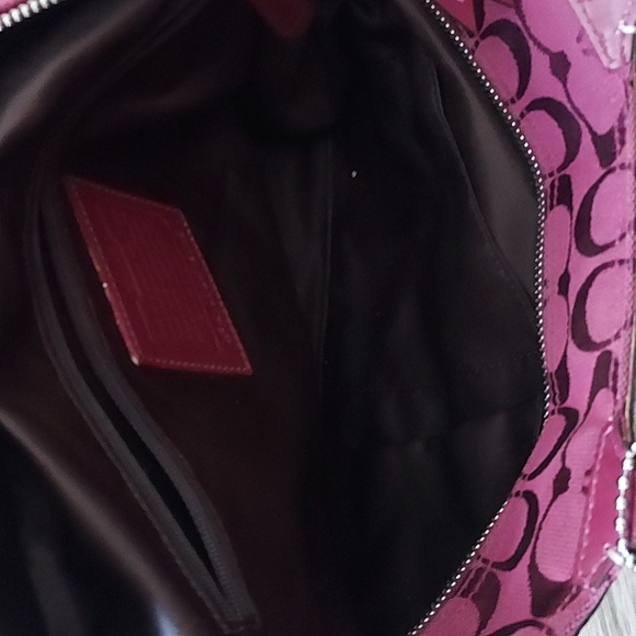 Coach est. 1941 over the shoulder purse red - Picture 9 of 12